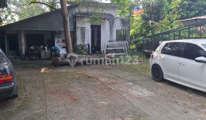 Land Plot Suitable for Padel Court on Busy Pamulang Road, South Tangerang