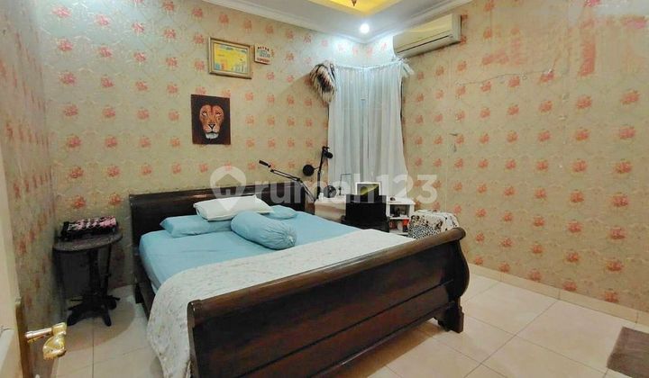 Well-Maintained and Move-In Ready House in Puspitaloka BSD, South Tangerang