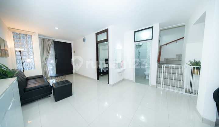 Rumah Semi Furnished di Alam Sutera, Tangerang Selatan Rumah Semi Furnished di Alam Sutera, Tangerang Selatan