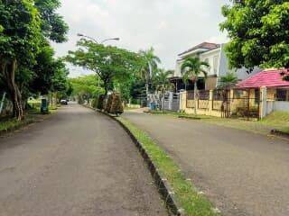 Dijual Rumah Mewah Arsitek German Di Giriloka 1