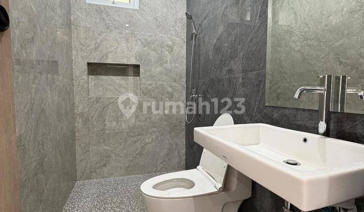 Sell New Independent Building Corner House The Icon Bsd City Tangerang 2