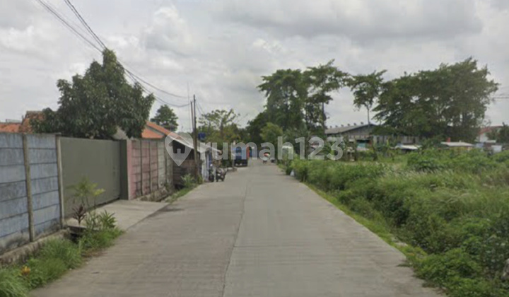 Ready-to-Occupy Cheap Warehouse, Paved Concrete Road, Square Land Shape, 40ft Container Access in Mekar Jaya Akong Industrial Area, Sepatan, Tangerang