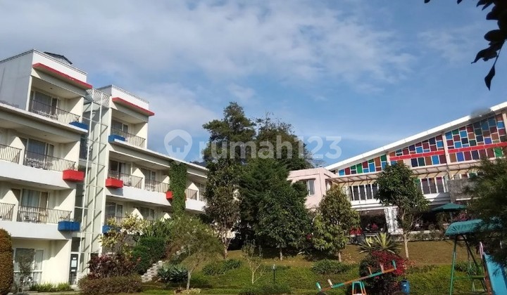 Cheap Sale, Hotel Still Operating, Very Well-Maintained, Strategic Location, Ready to Occupy in Puncak, Bogor, West Java. Cheap Sale, Hotel Still Operating, Very Well-Maintained, Strategic Location, Ready to Occupy in Puncak, Bogor, West Java.