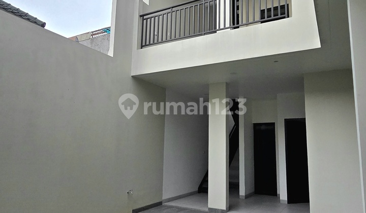 Rumah Baru Renovasi Full SHM di Bsd Puspita Loka - Nego Sampai Deal! 2