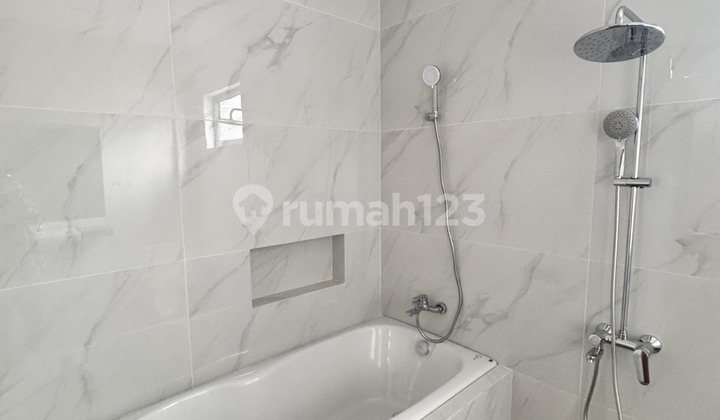 Dijual Rumah Brand New Siap Huni di Bsd Foresta 2