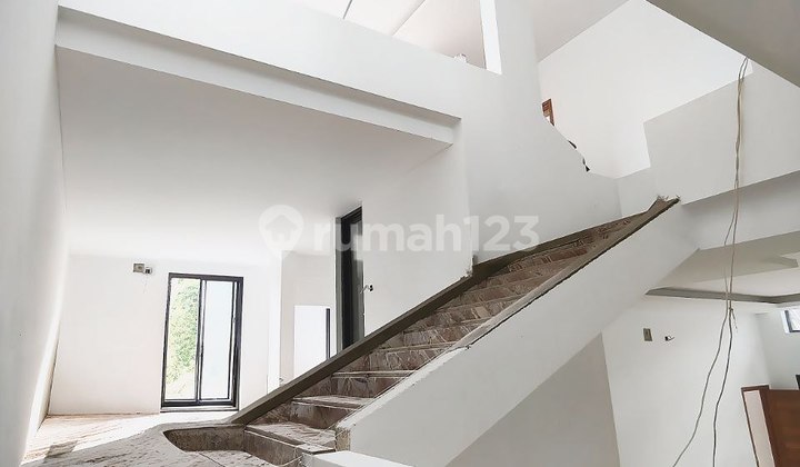 FOR SALE NEW CORNER HOUSE BODY THE FORESTA BSD CITY TANGERANG 2