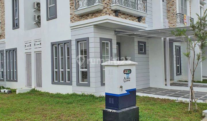 Rumah Posisi Hook di Monaco Town House Cikarang 1