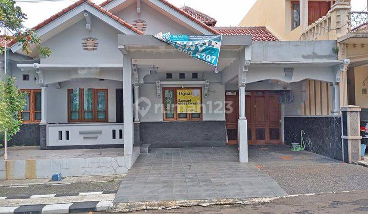 Rumah Lokasi Bagus di Pesona Khayangan Margonda Depok 1