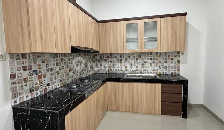 Rumah Poris 2 Lantai Rumah Poris 2 Lantai