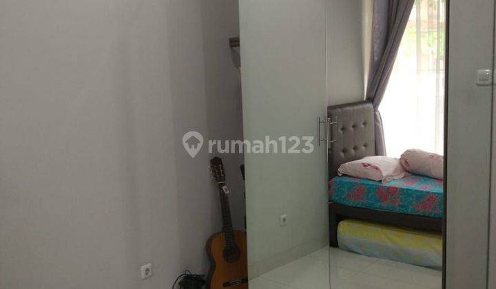 Rumah Villa Melati Mas Open Space Backyard Luas 10