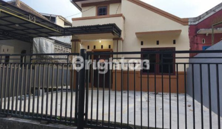 Rumah Cantik Dan Bersih Perumahan Regency