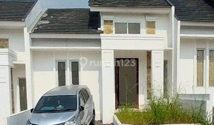 Hunia Nyaman bangunan baru sudah SHM di Razzan ResidenceSHM 1