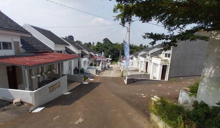 Hunia Nyaman bangunan baru sudah SHM di Razzan ResidenceSHM 2