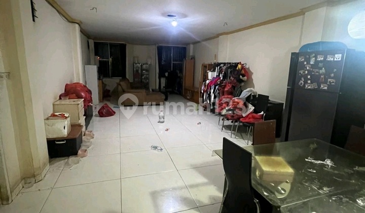 Ruko House Business Boarding House in Dukuh Kupang 2