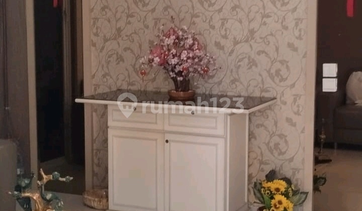 Rumah Pakuwon Indah Granada 2