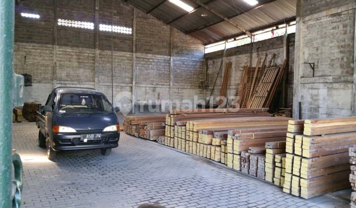 Ex Wood Warehouse Business House Surabaya 2