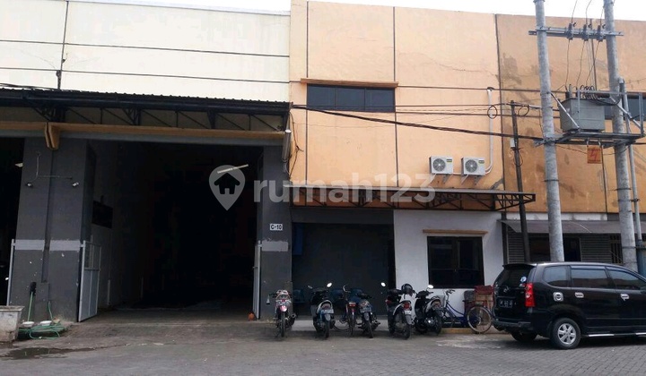 Jual Gudang Strategis Jemundo Sidoarjo Lt/Lb 720M² Modern