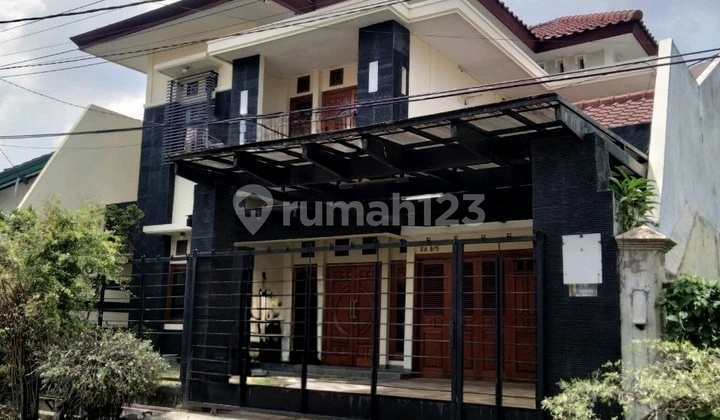 Rungkut Asri 2-Story House