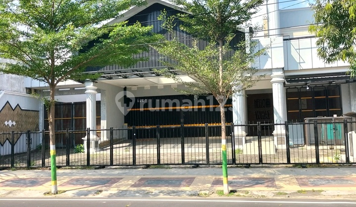 Downtown Madiun Commercial Building