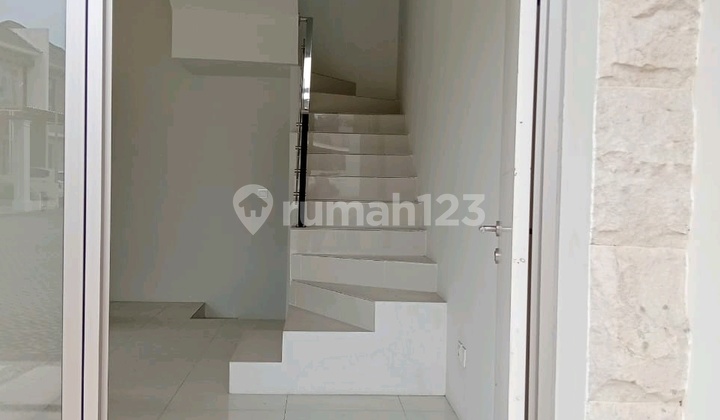 Rumah Greenland Cluster Gerbera Menganti Gresik