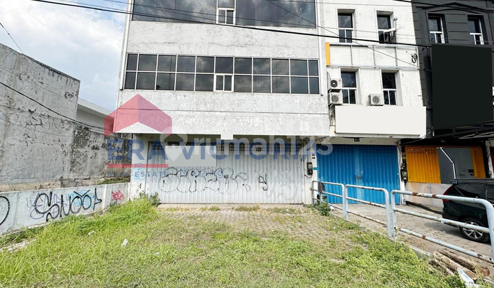 Shop House for Rent, Prime Central City Location, Easy Access on Main Road 1