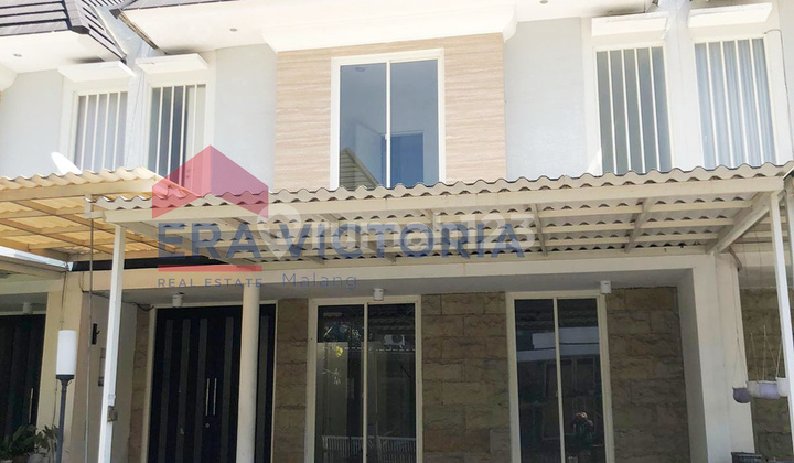 Rumah Perum Lingkungan Aman Dekat Stadion Jenggolo, Berbagai Kuliner