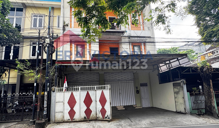 Shophouses + Shophouses in a Potential Business Area Near UIN, UB, UM &amp; Matos