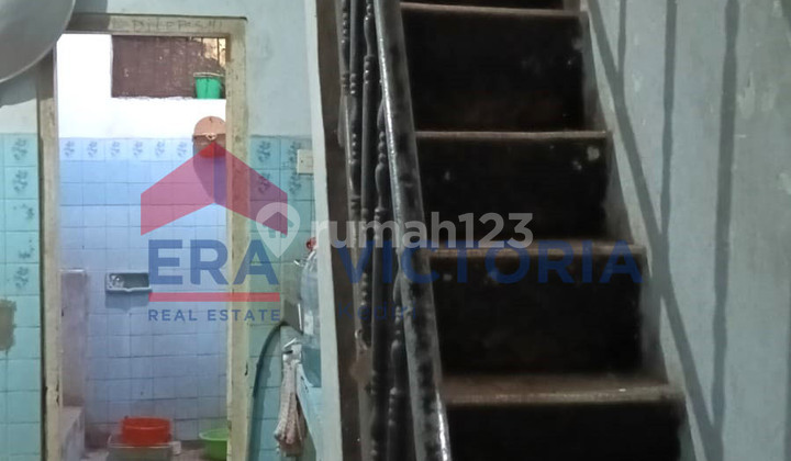 Shop house on National Road, Sumberpucung, Malang Regency, near Traditional Market 2
