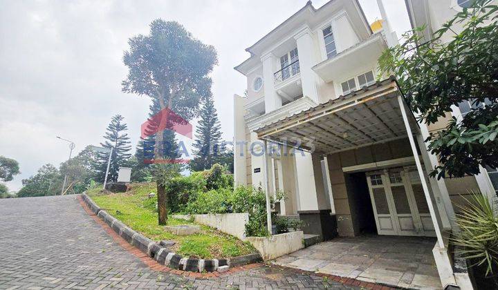 Dijual Rumah Dalam Perum Elit Akses Mudah Kota Malang  1