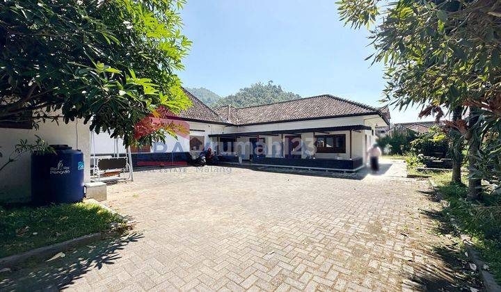  Dijual Villa Lokasi Dekat Museum Angkut Kota Batu 1