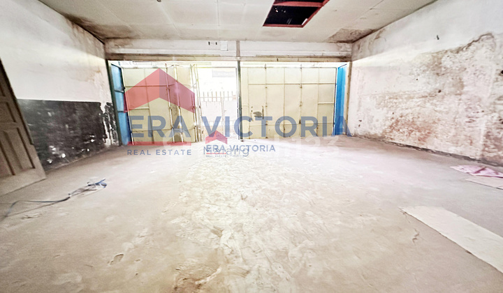 Ready-to-Use Building in the City Center Near Market, Hotel, and Main Access