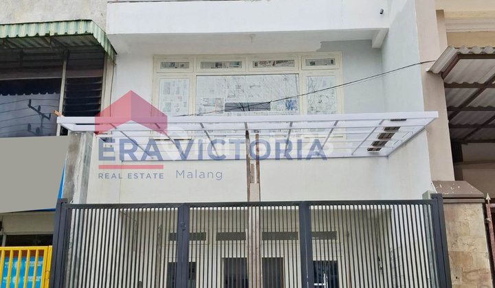 3-Story Semi-Furnished House Near Main Market Suitable for Business 3-Story Semi-Furnished House Near Main Market Suitable for Business