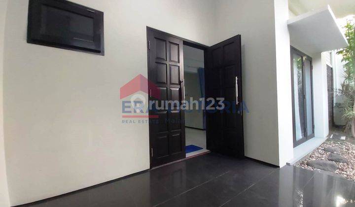 Hunian Eksklusif di Tengah Kota Malang Rumah 2 Lantai Full Furnish 2
