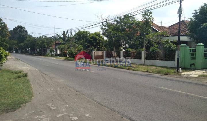 Dijual Rumah dan Tanah di Jalan Utama Warujayeng Kab Nganjuk Dekat Pasar, Sekolah, dan Fasilitas Umum 1