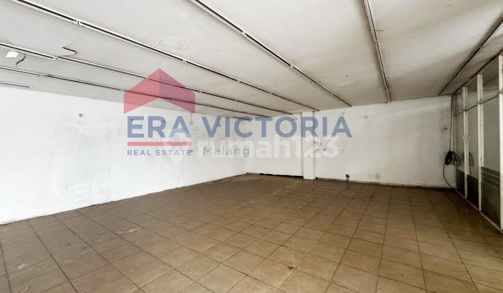 Shop House on Singosari–Lawang Main Road, Suitable for Supermarket, Office 2