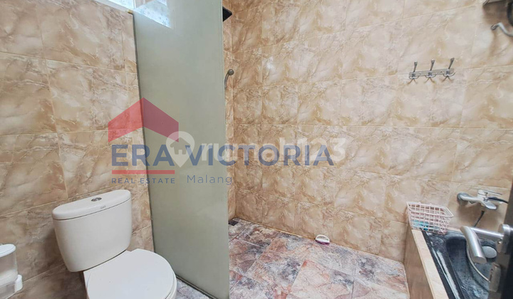 Beautiful House in Suhat Area Near Campus & School, Bonus AC + Water Heater 2