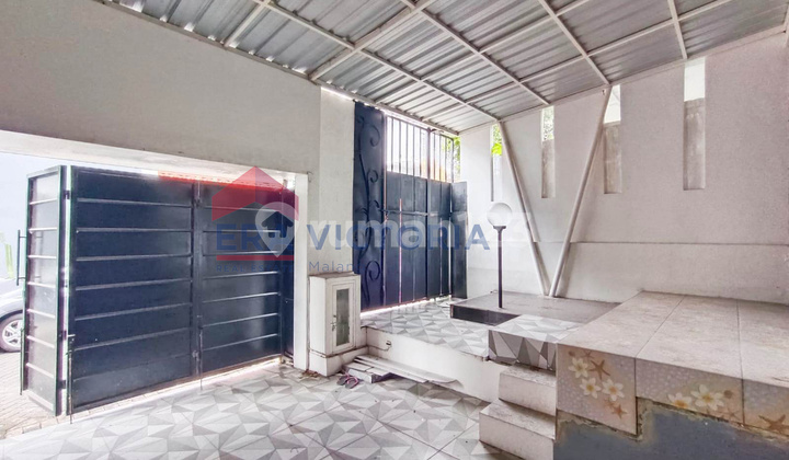 Strategic House Within a Cluster Near Soehat Business & Culinary Center 2