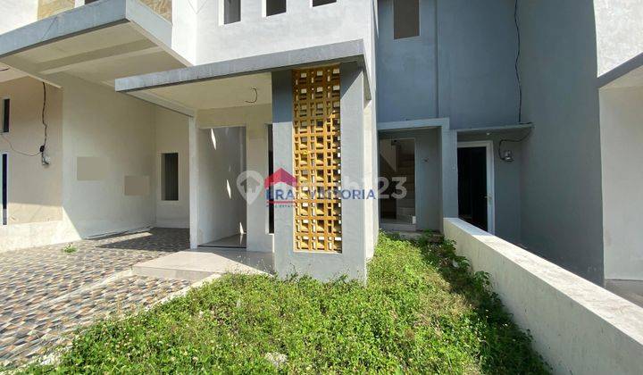  Dekat SLG! Rumah Cantik 2 Lantai di Ngasem – Kediri 2