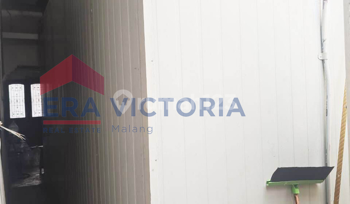 Strategic House by the Road Near UB & Soehat Campus, Suitable for Business & Residence