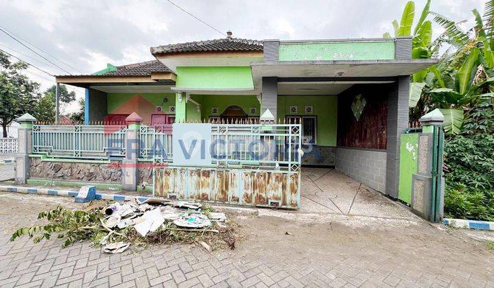 Rumah Daerah Pakis Dekat Kawasan Perdugangan Akses Jalan Lebar Furnished  1