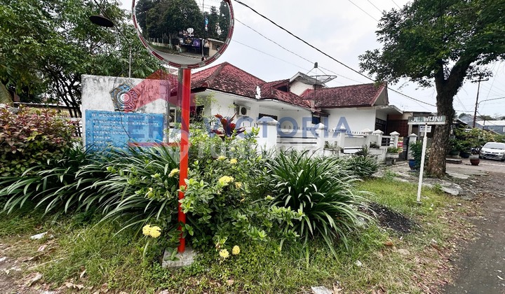 Premium Hook Area House in Klojen, Close to MOG, Suitable for Business Premium Hook Area House in Klojen, Close to MOG, Suitable for Business