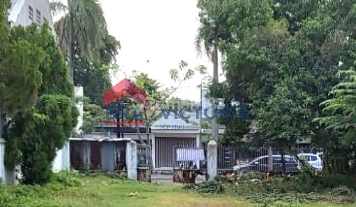 Dijual Gedung Serbaguna Strategis di Pusat Kota Kediri Ada Balkon dan Parkiran Luas 2