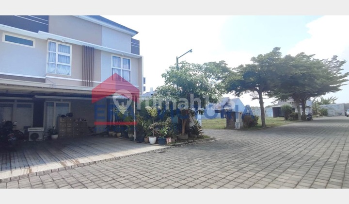 Rumah Kontrakan Bagus Semi Furnished Rejomulyo Kota Kediri 1