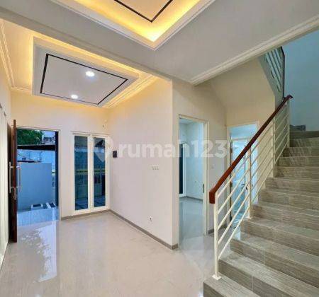 Rumah Baru Gres Scandinavian Tenggilis Dkt Ubaya Prapen Jemursari 2