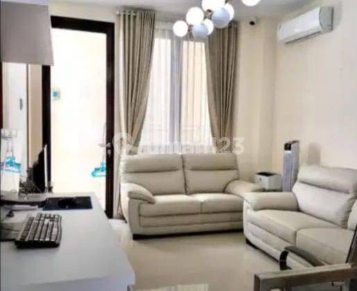 Dijual Rumah 2 Lantai Full Furnished Mewah CITRALAND SURABAYA 2