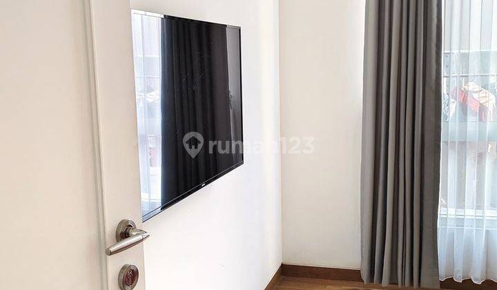 Rumah 2 Lantai Furnished di Alam Sutera Orlanda, Tangerang 2