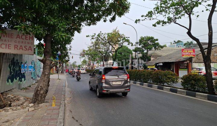 Tanah Bonus Bangunan Material Pinggir Jalan Besar Cipondoh  2