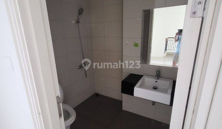 Rumah 2 Lantai Bagus Unfurnished Cluster Maxwell Gading Serpong 2