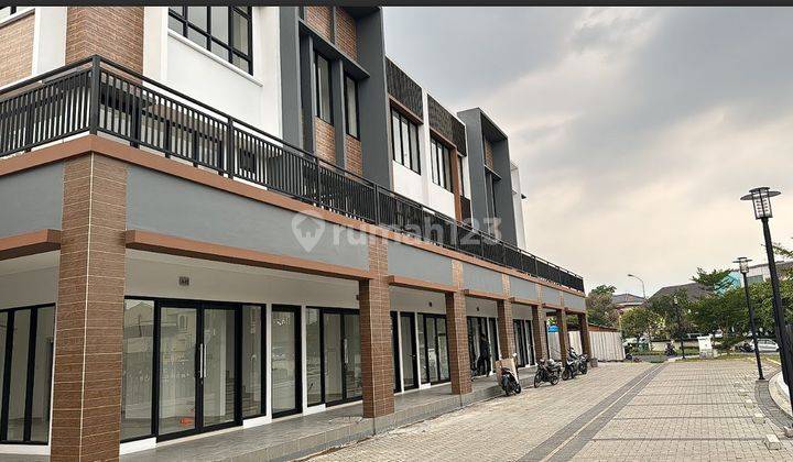 Ruko Modern Hub, 3 Lantai Bagus Siap Pakai di Modernland 1