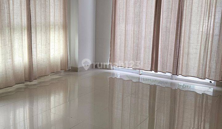 Apartment 4 BR Semi Furnished di Rainbow Springs Condovilla 2